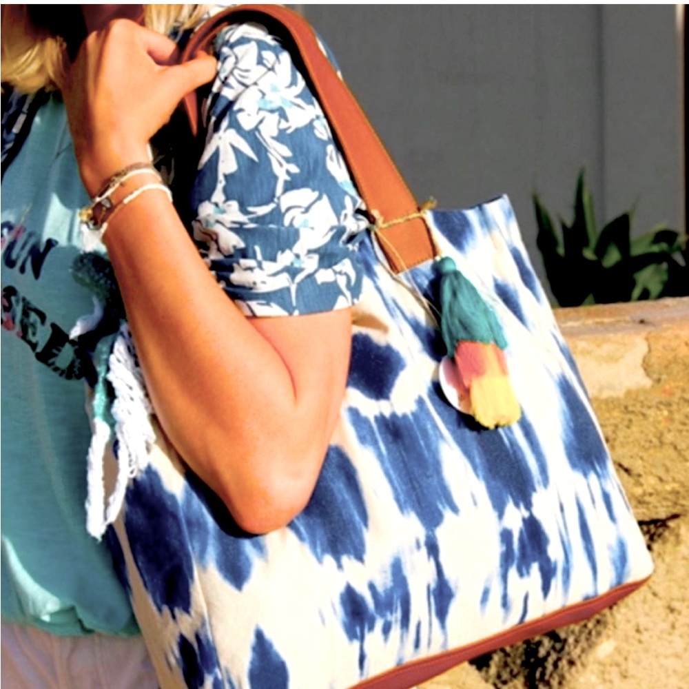 NWT Lu + Elle Laguna Tote